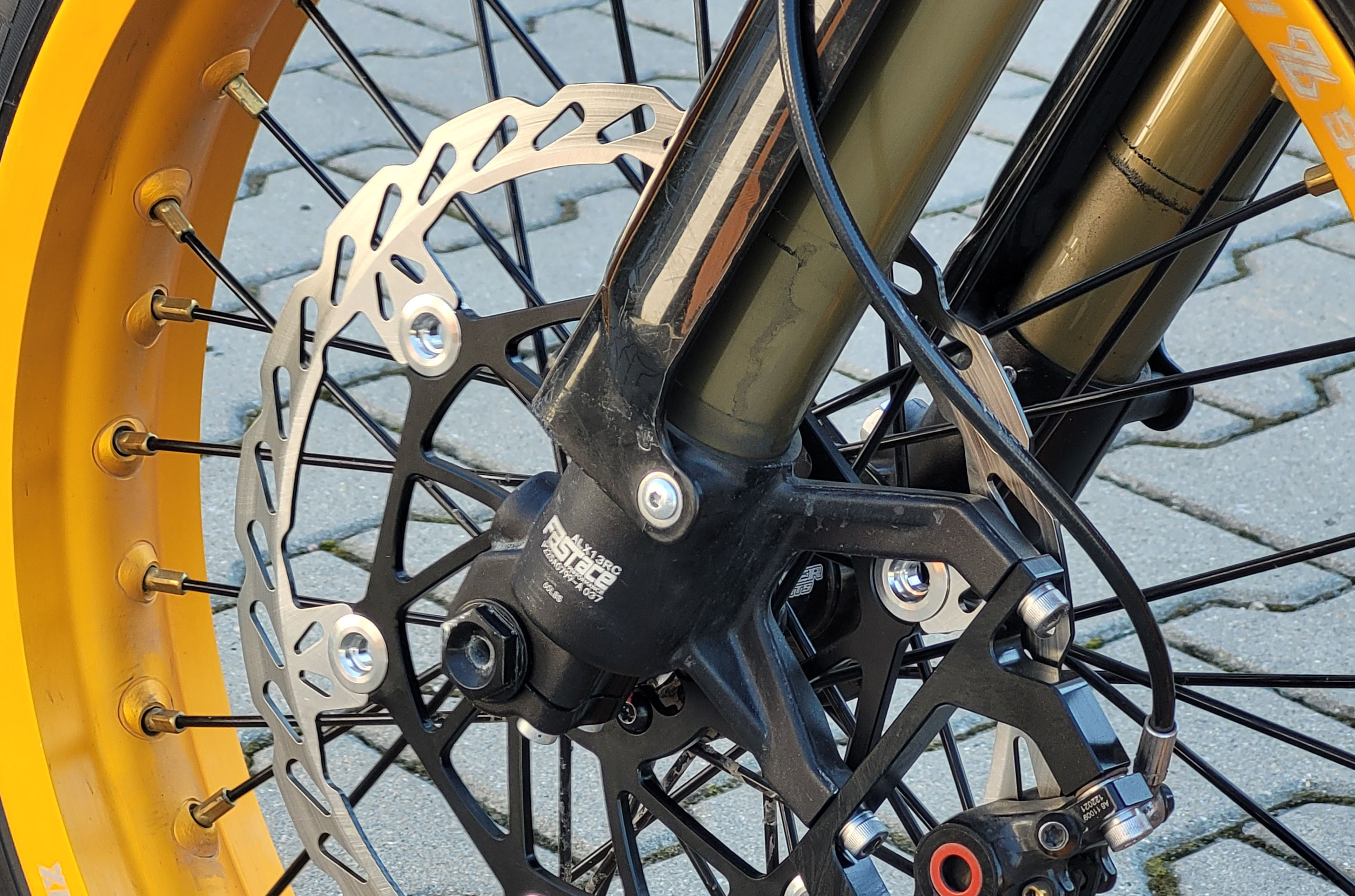 Improve Braking Performance on Sur-Ron, Talaria, and ERIDE Pro SS – Benefits of Larger Brake Discs