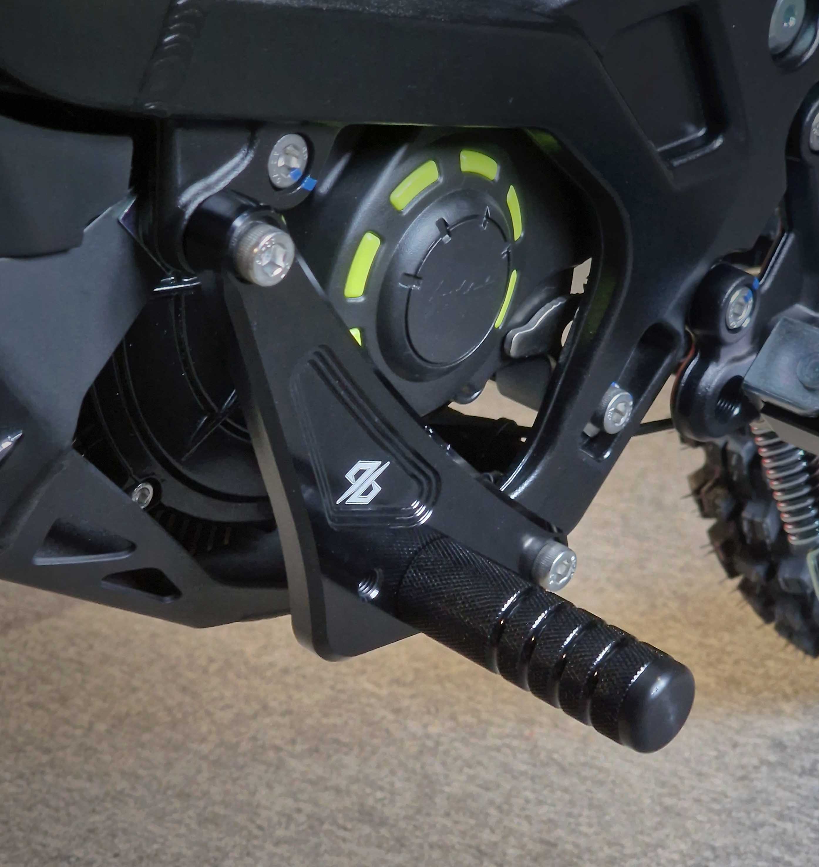 Sur-Ron Light Bee Stunt Tuning: Dlaczego potrzebujesz 96 Power Parts ShiftLock?