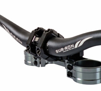 96 Power Parts présente fièrement notre nouvelle potence directe, conçue et fabriquée à partir de zéro, de qualité supérieure, pour les vélos lourds comme Sur-Ron, Surron LBX, Talaria, ERIDE Pro, 79Bike et plus encore. Noir