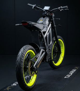 17 Zoll Supermoto Felgen / Radsatz für Talaria MX5 (Sting R PRO). Farben und Kettenblatt 44T, 46T, 52T konfigurierbar. 96 Power Parts.Individueller SUPERMOTO-Radsatz 17″ – Talaria MX5 (Sting R PRO)