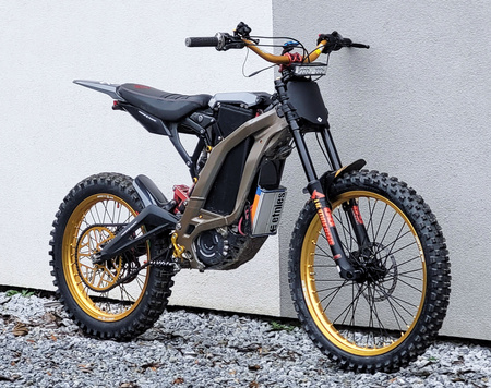 Vlastní sada kol OFF-ROAD 18"/21". Sur-Ron Light Bee/ERIDE PRO