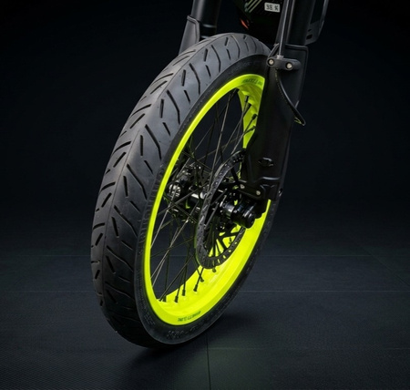 Zakázková sada kol SUPERMOTO 17″ – Talaria MX5 (Sting R PRO)