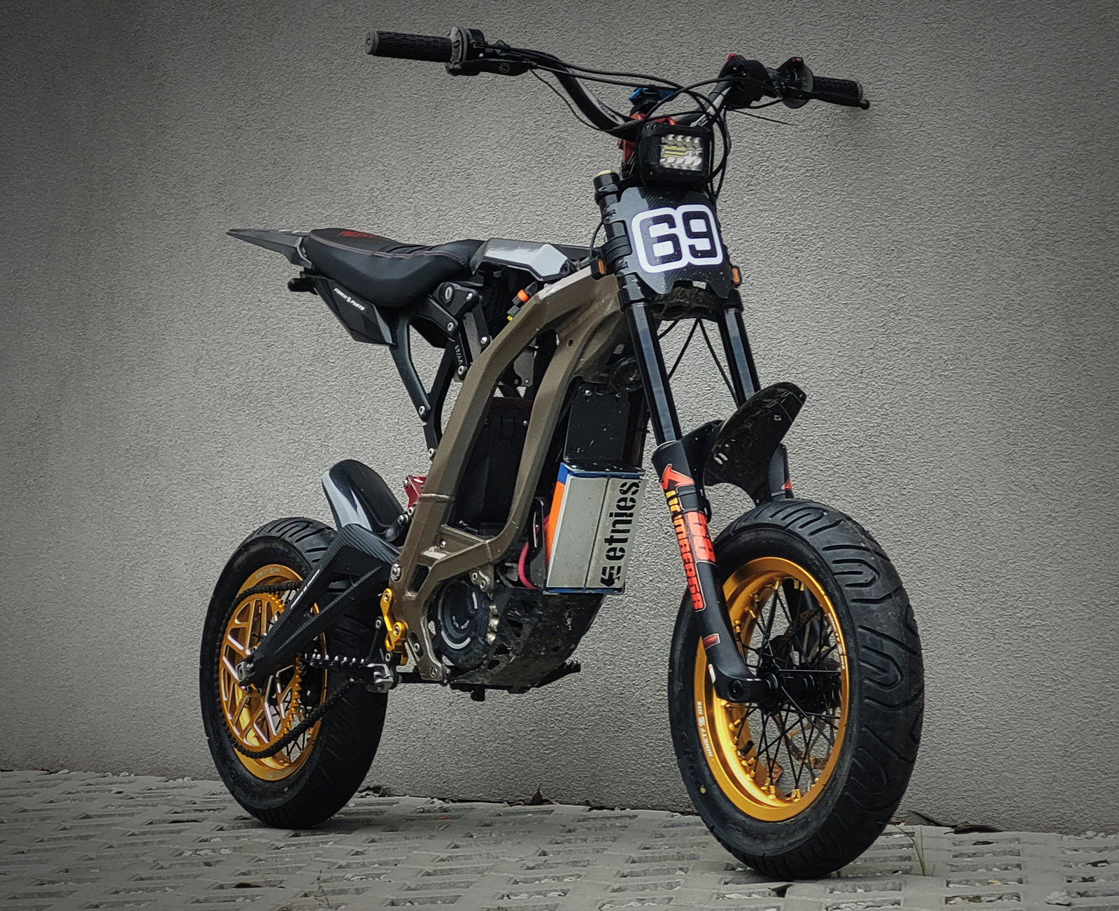 Jeu de roues SUPERMOTO 12 pouces personnalisées. Sur-Ron LBX / L1E, TALARIA STING MX3/MX4, 79BIKE Falcon PRO, ERIDE PRO SS 2,0