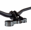 96 Power Parts présente fièrement notre nouvelle potence directe, conçue et fabriquée à partir de zéro, de qualité supérieure, pour les vélos lourds comme Sur-Ron, Surron LBX, Talaria, ERIDE Pro, 79Bike et plus encore. Noir